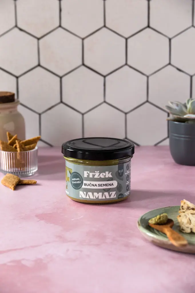 02 Fržek bučni namaz pisana.webp