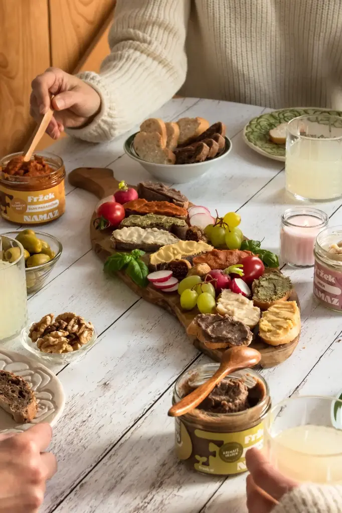 61 - Namazi cheeseboard.webp